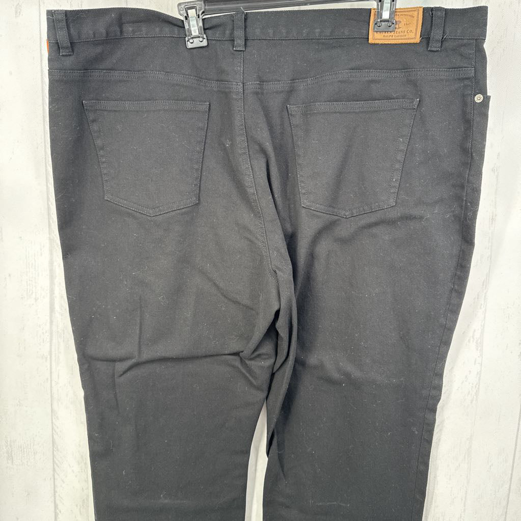 22W classic straight leg jean