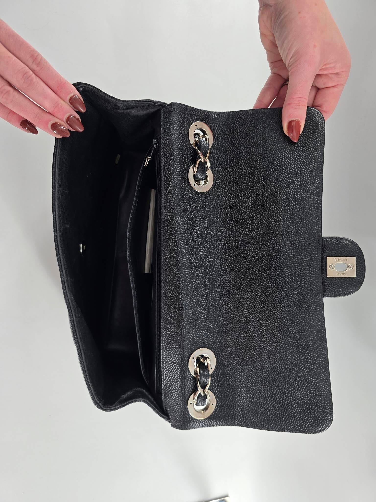 chain strap quilted turn lock shoulder bag