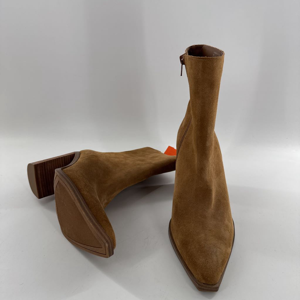 9.5 stacked heel suede boot