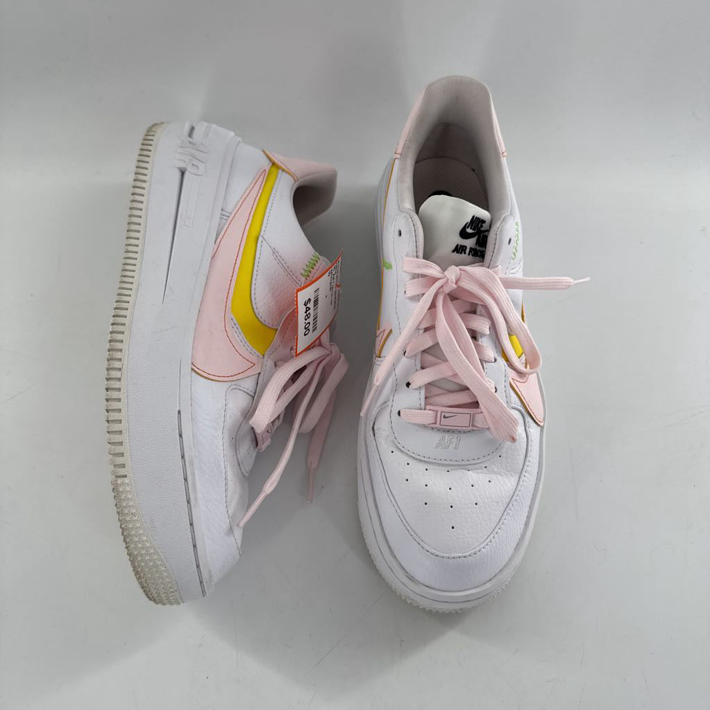 10 AF1 lace-up sneaker