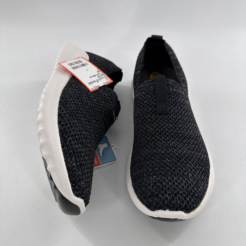 7 knit slip-on sneaker