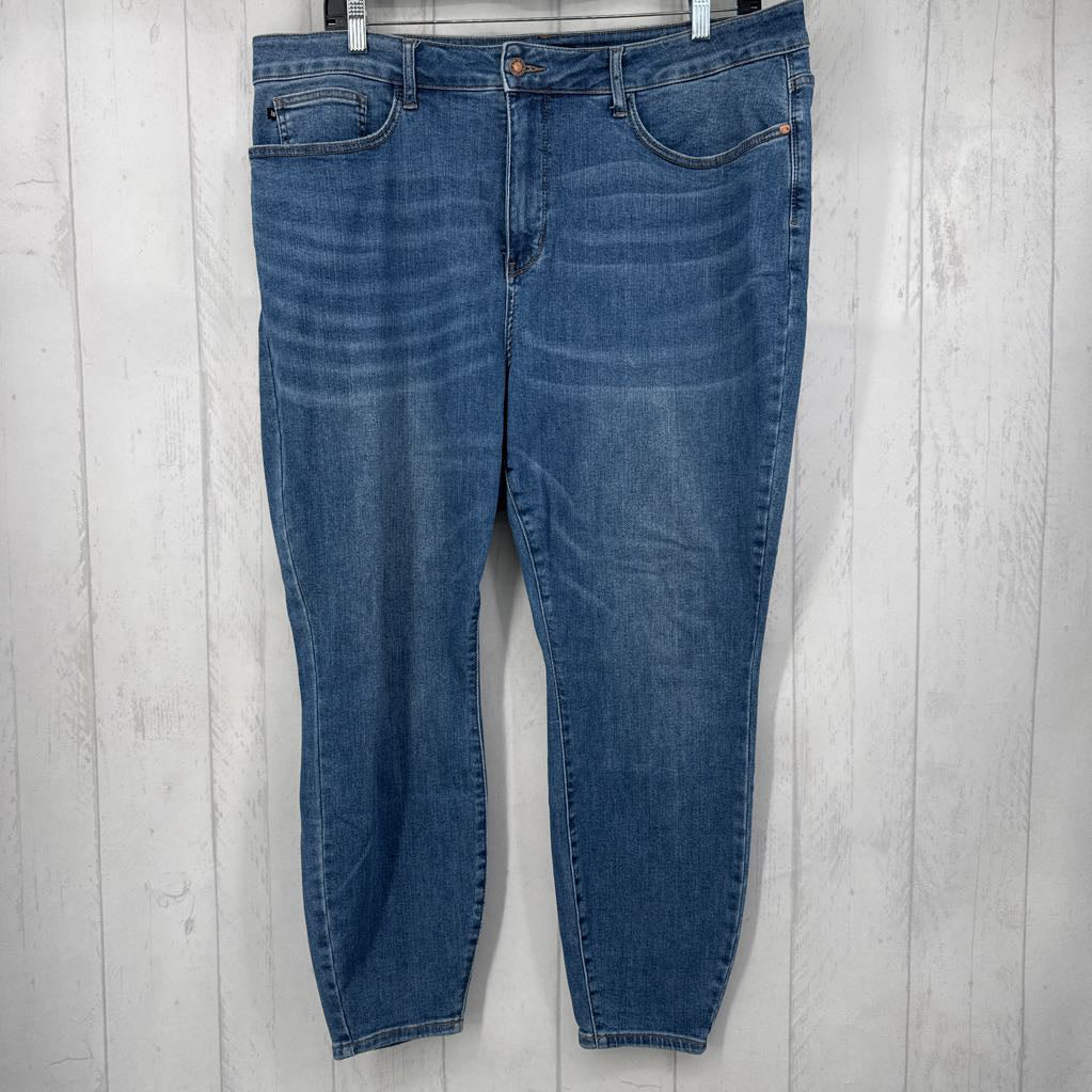 22W Skinny Fit Jeans