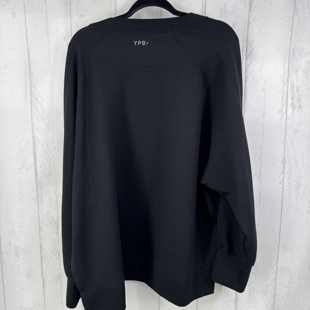 XXL crewneck sweatshirt