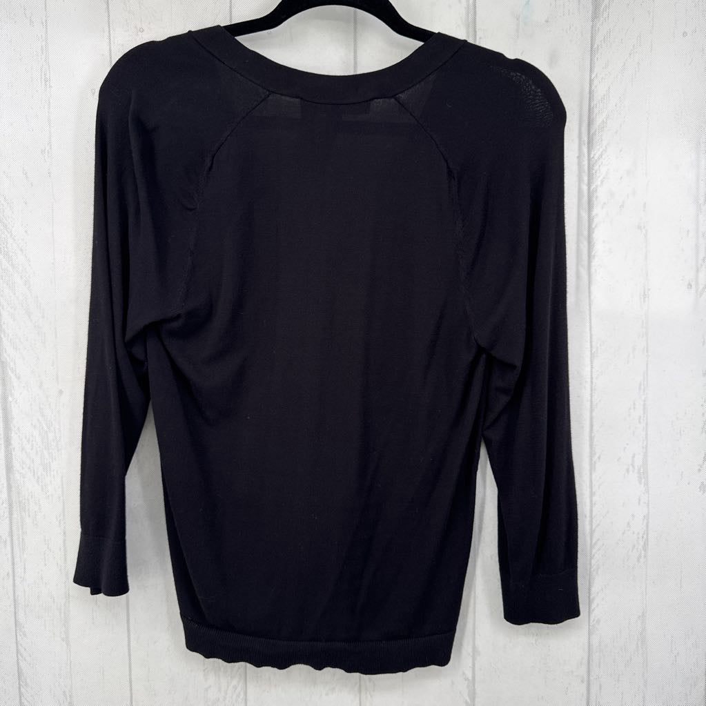 M V-Neck Buttoned Cardigan