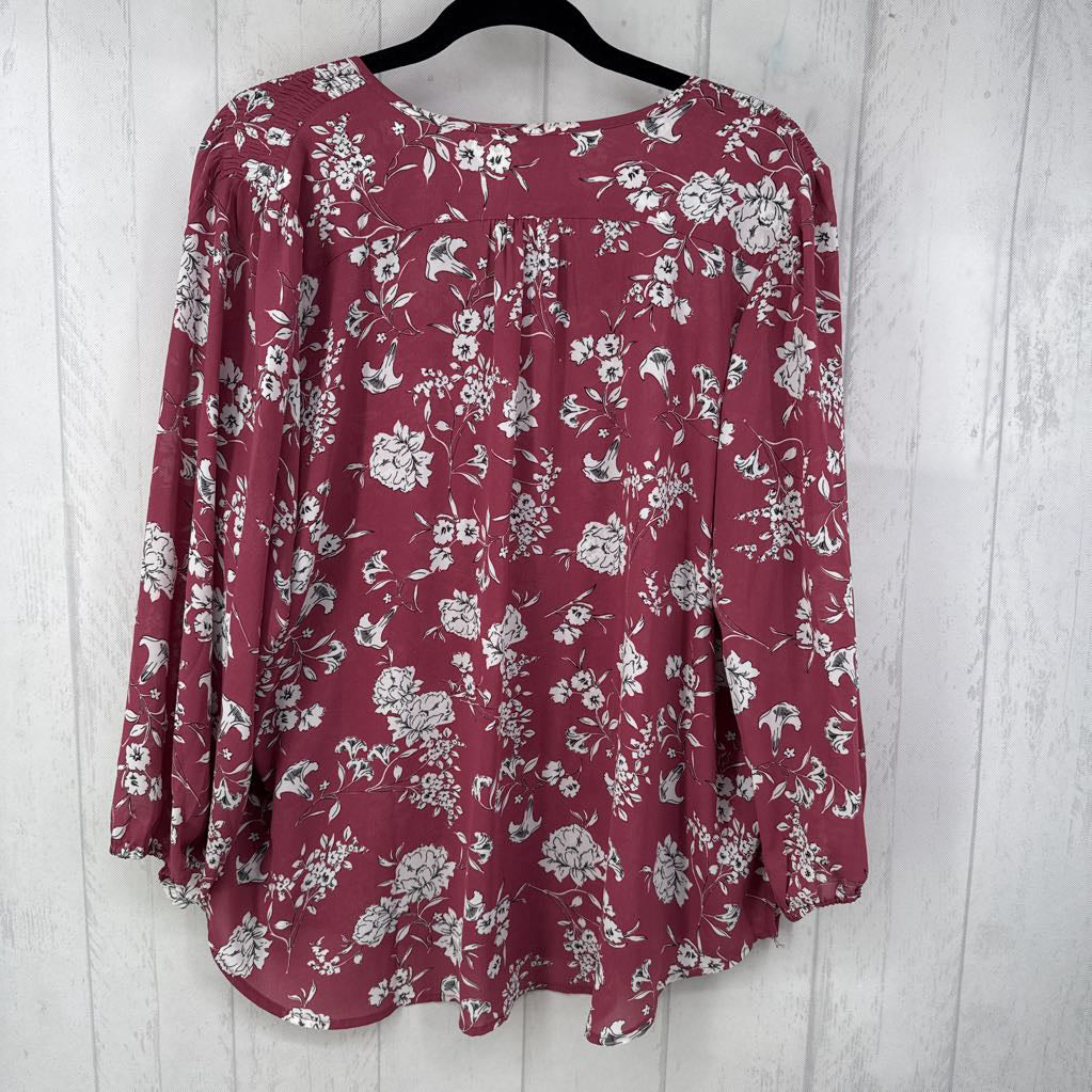 1X v-neck flo print 3/4 slv top