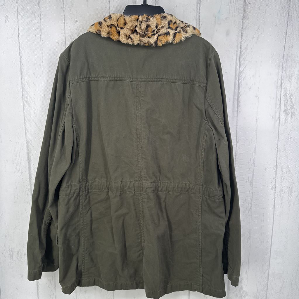 M faux fur collar utility jacket