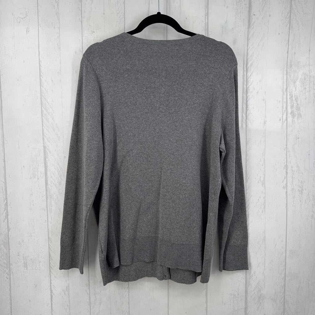 R44 1X button down cardi