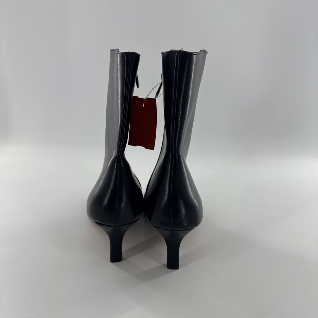 10 kitten heel side zip boots