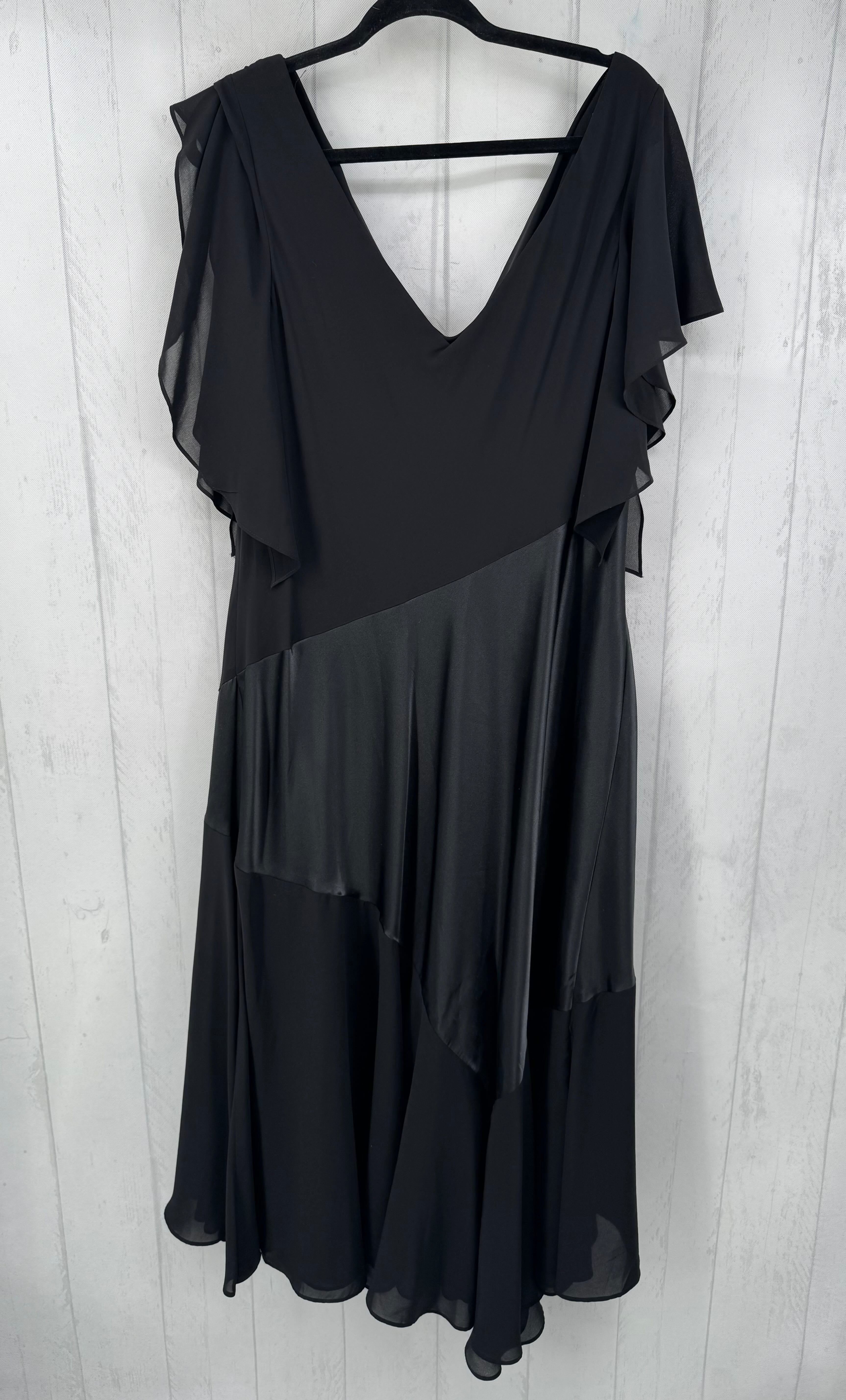 18W flowy slv rhinestone accent dress