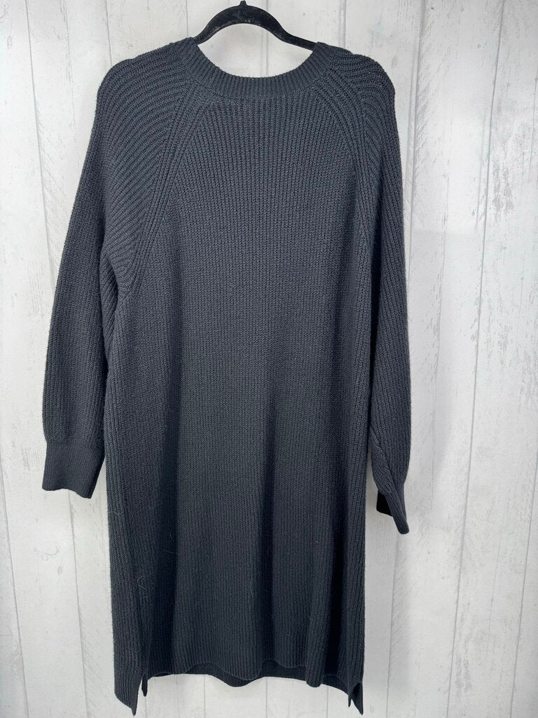 XXL v-neck sweater dress
