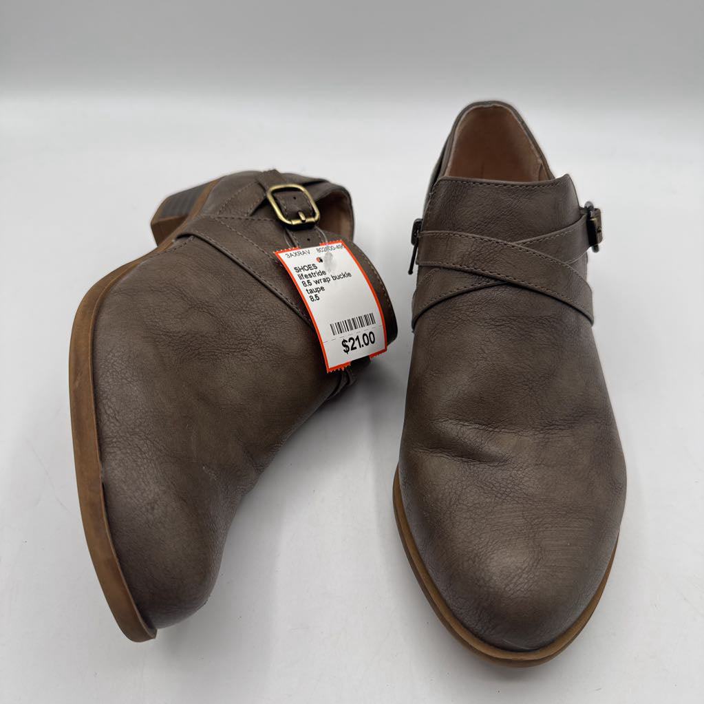 8.5 wrap buckle ankle zip bootie