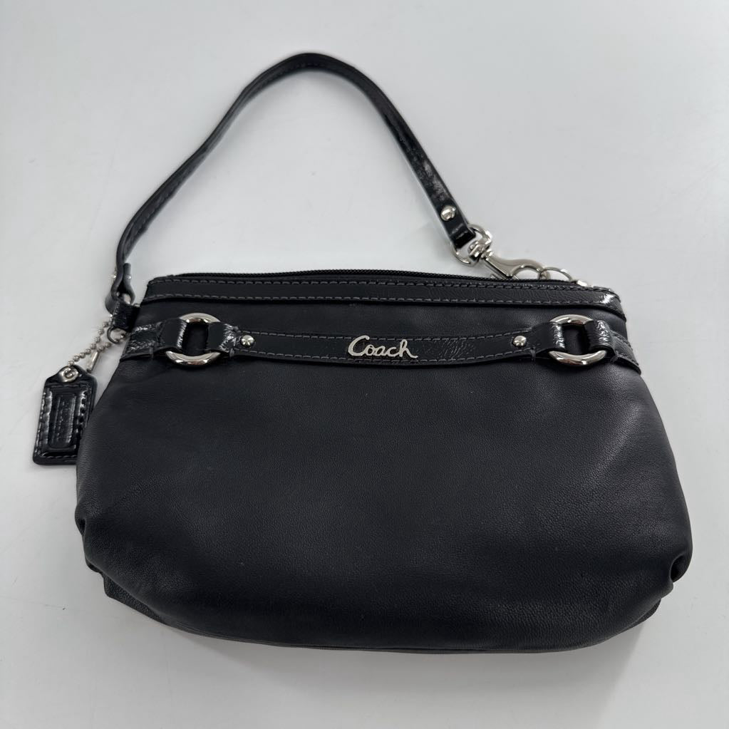 patent/leather wristlet