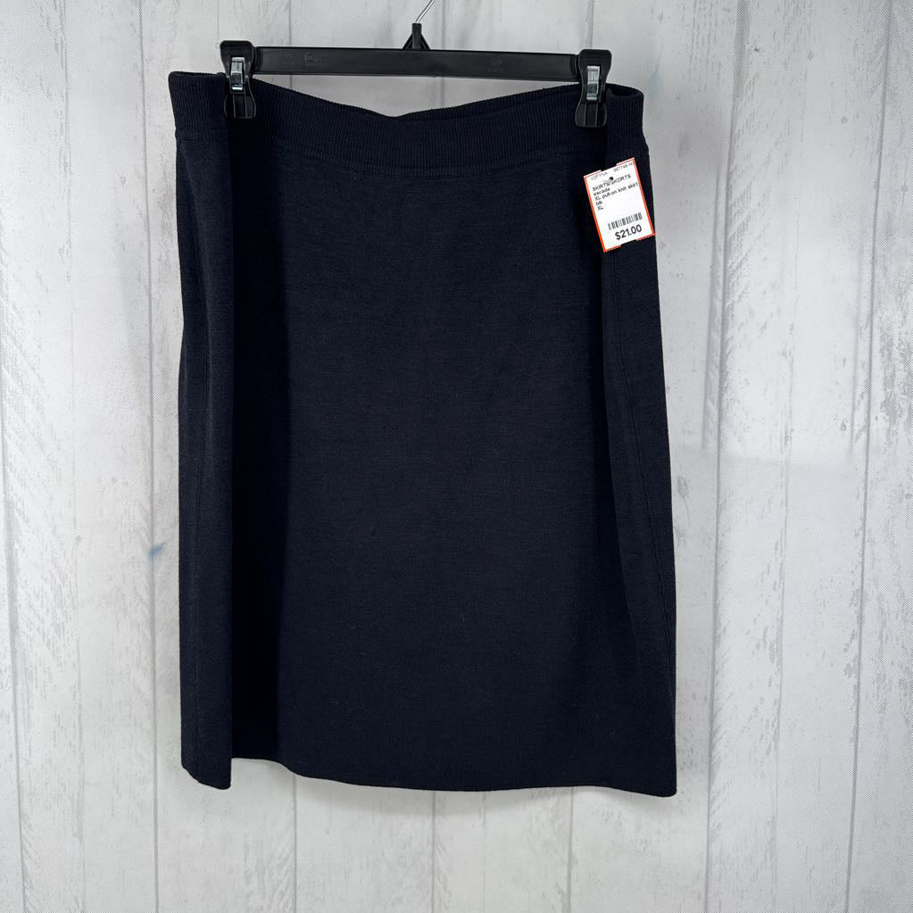XL pull-on knit skirt