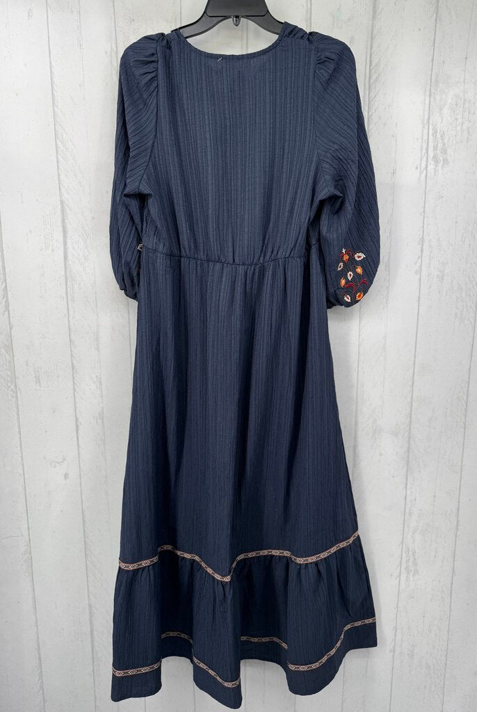 L embroidered tie front 3/4 slv dress