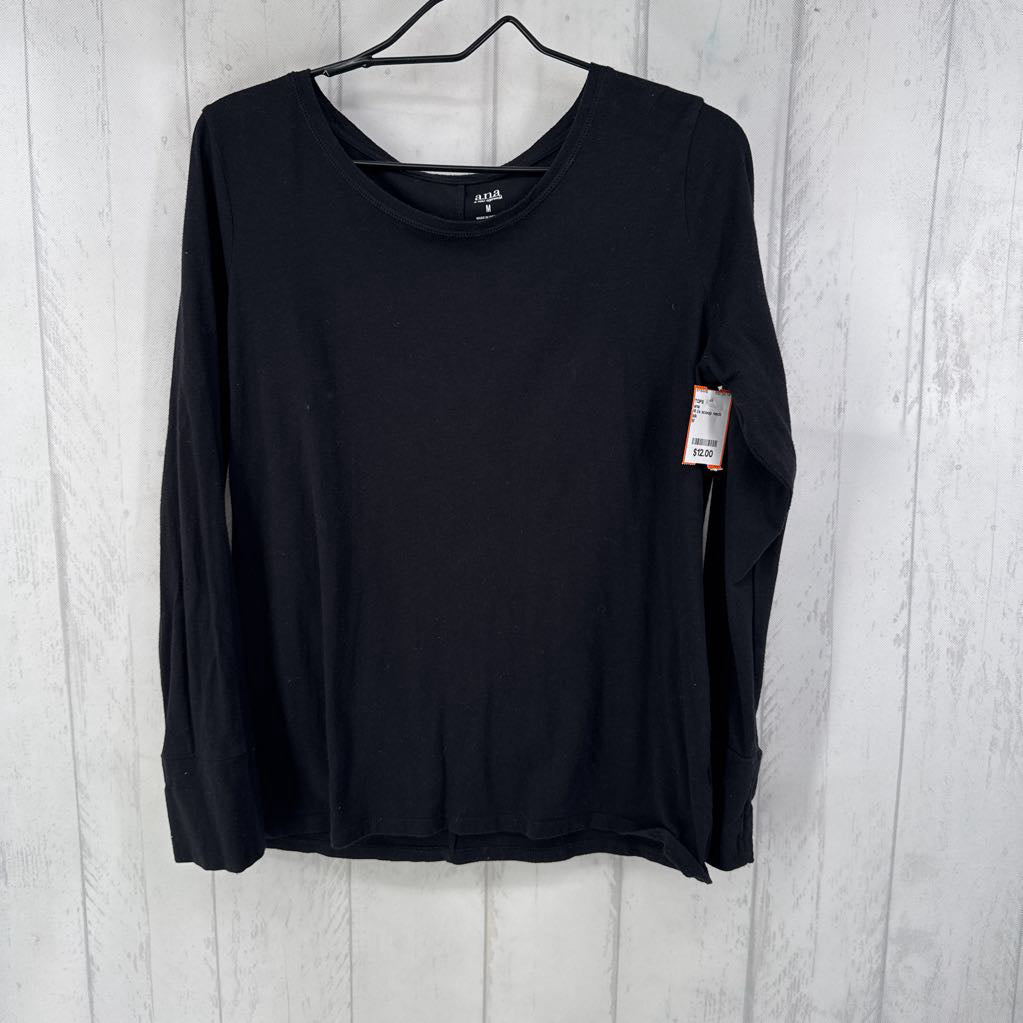 M l/s scoop neck top