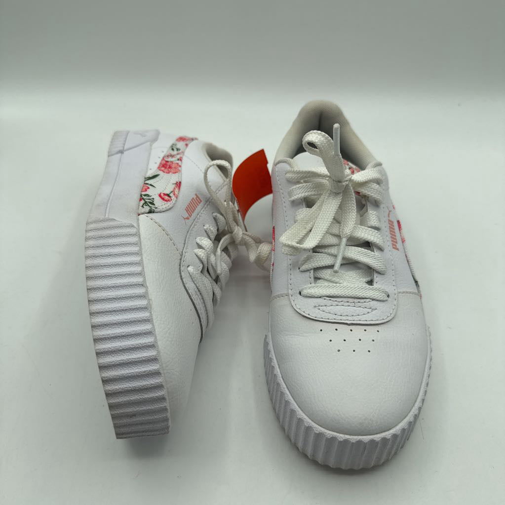 6 floral lace up sneaker