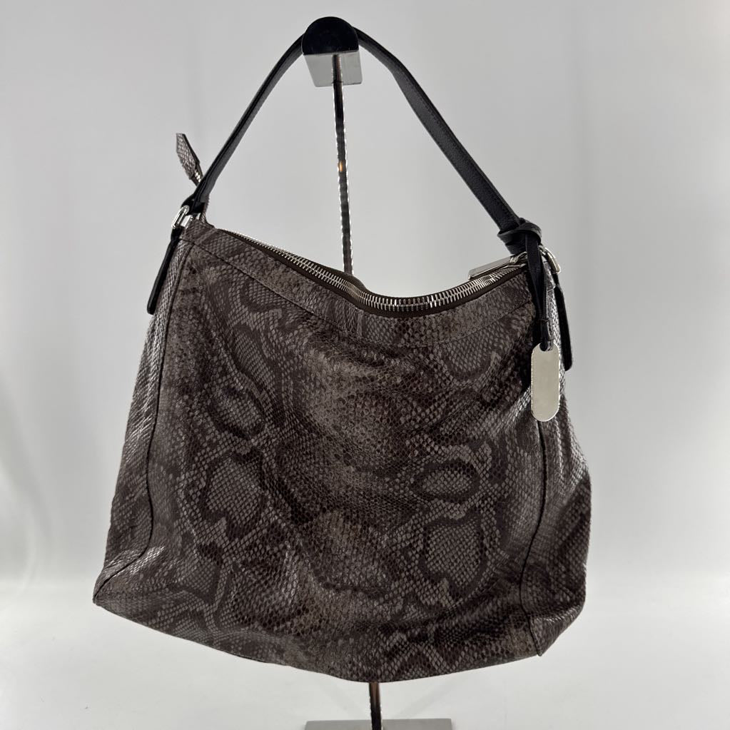 snakeskin print w/ zipper detail shoulderbag