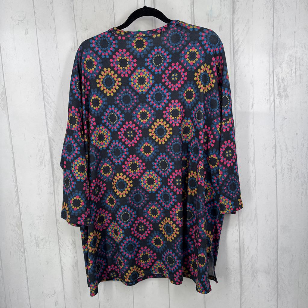 3XL printed v-neck 3/4 slv top