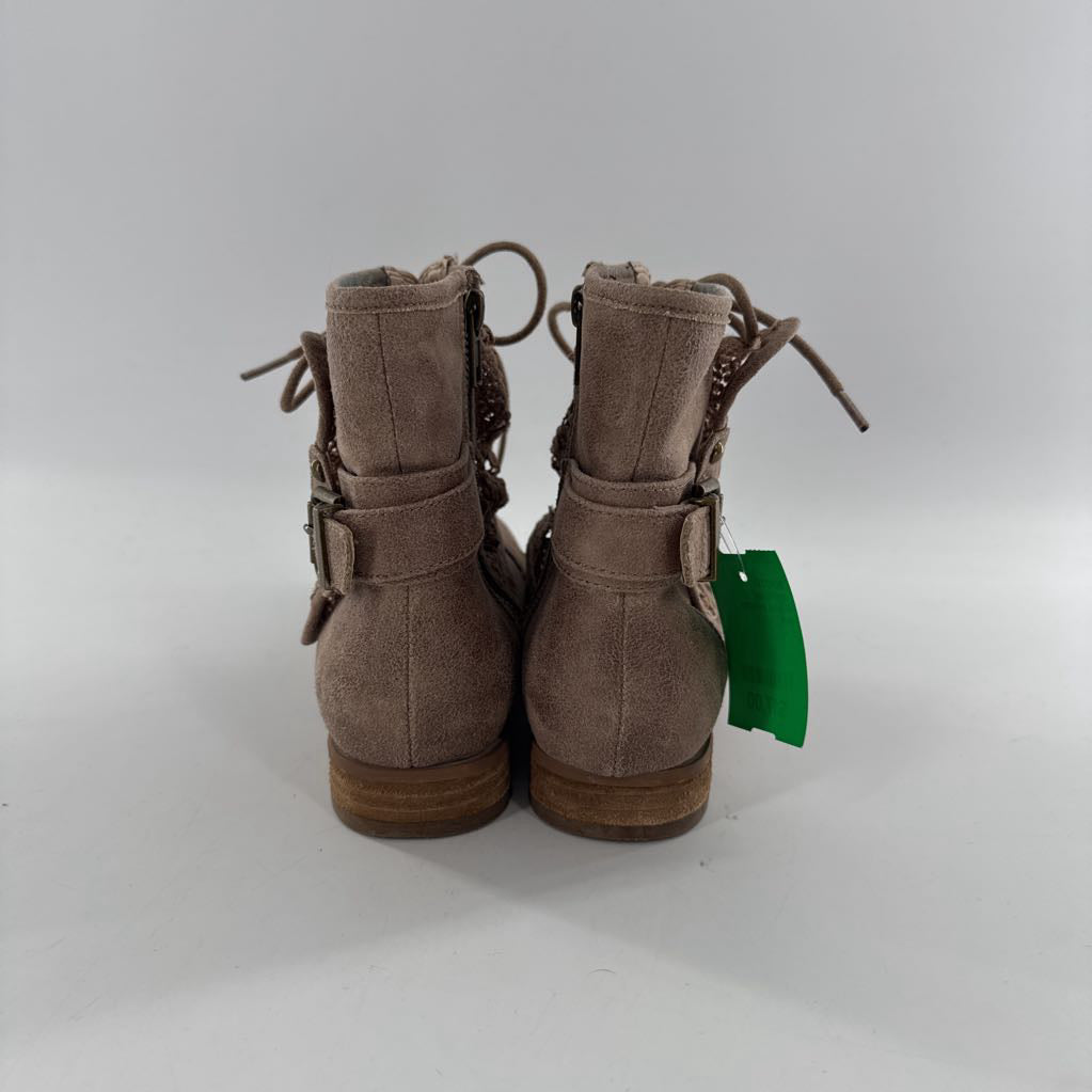 6 lace overlay combat boot