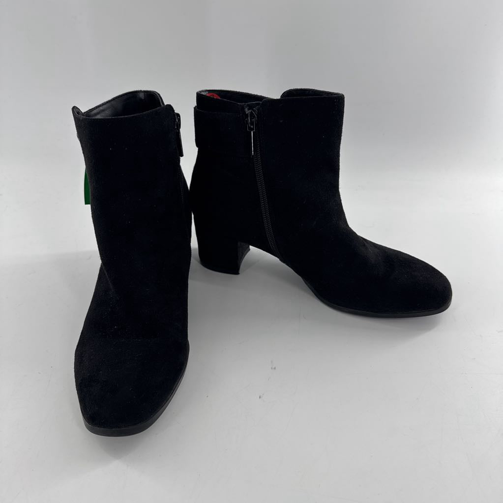 6.5 faux suede block heel ankle boot