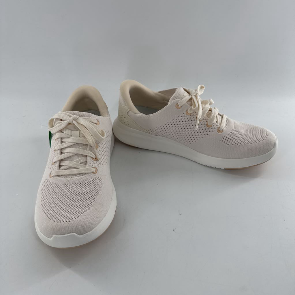 10.5W knit lace-up sneaker