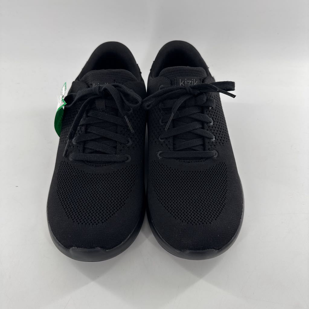 11W knit lace-up sneaker