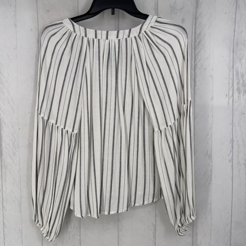 S l/s button detail stripe top