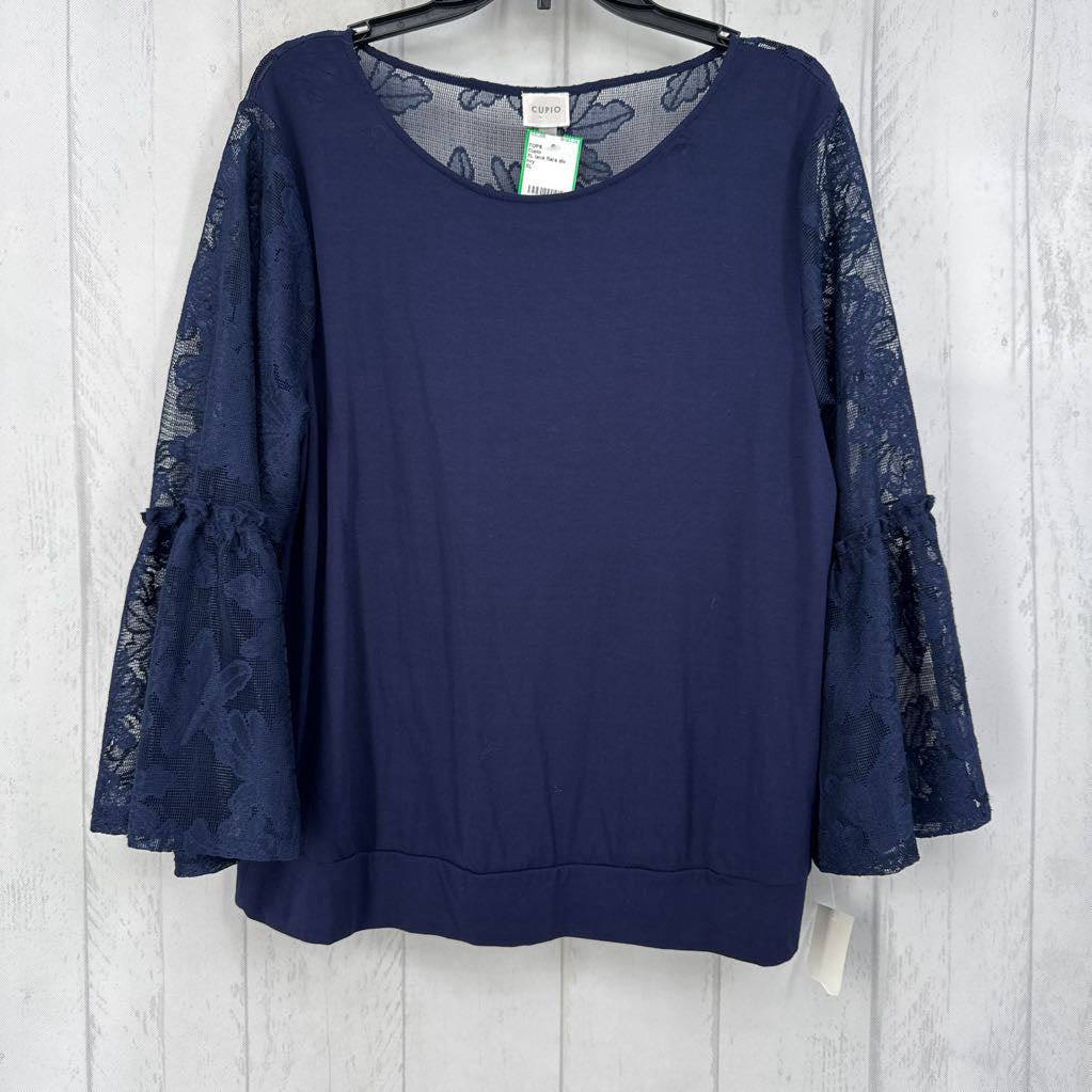 XL lace flare slv top