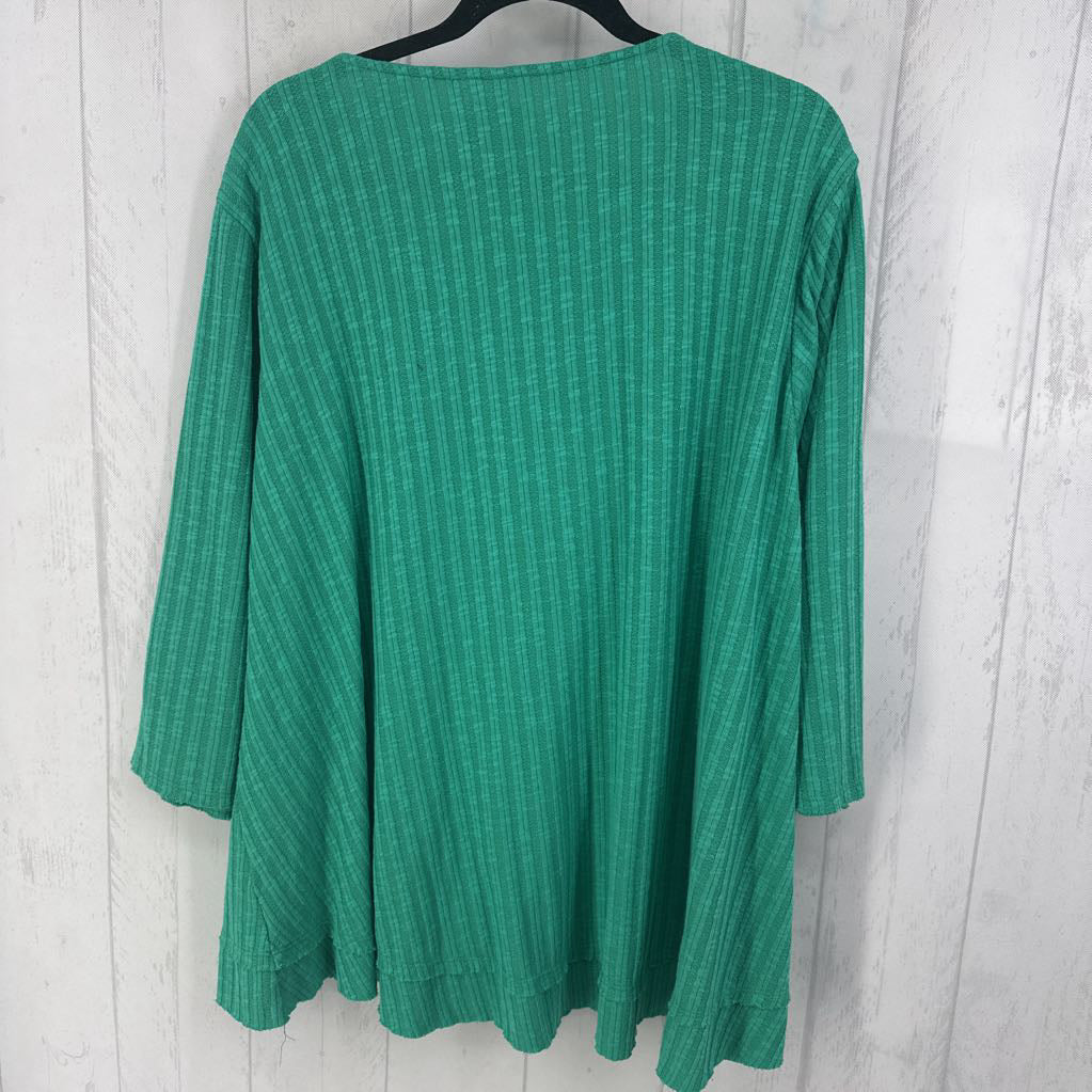 3X textured v-neck 3/4 slv top