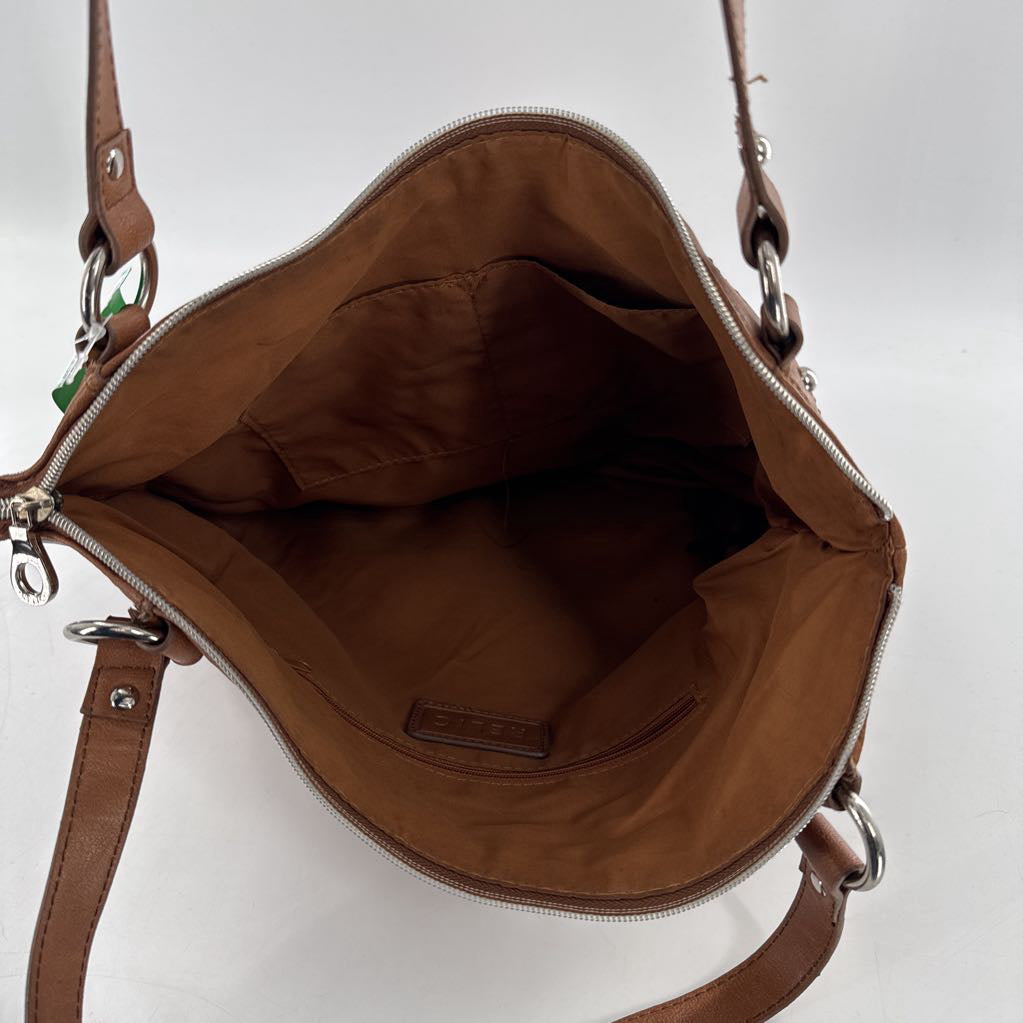 dual handle shoulder bag w/ zipper pocket