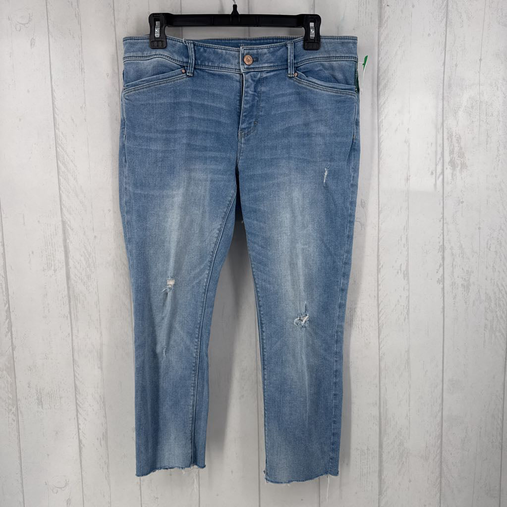 10 distressed skimmer jeans