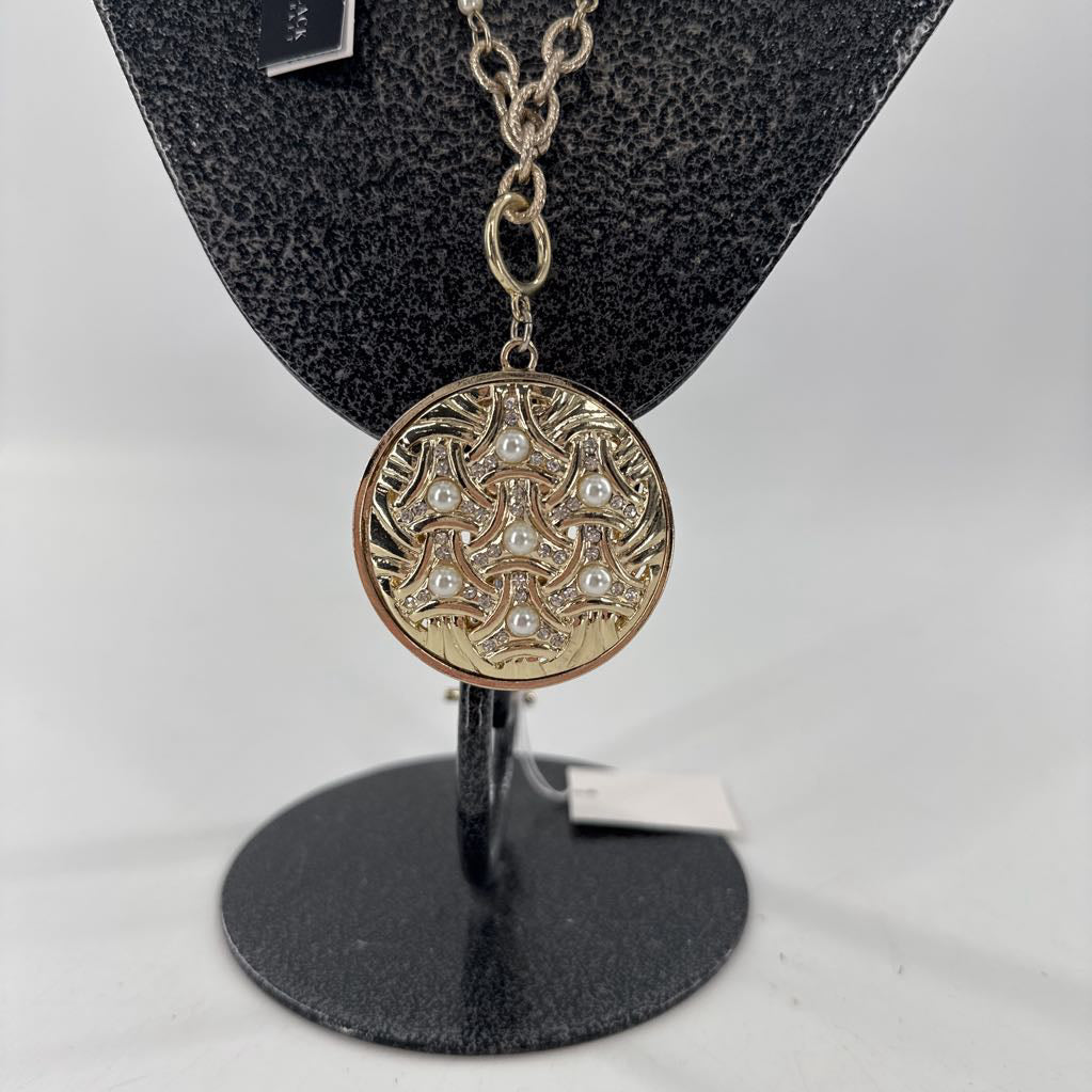 R50 23" gold tone medallion necklace