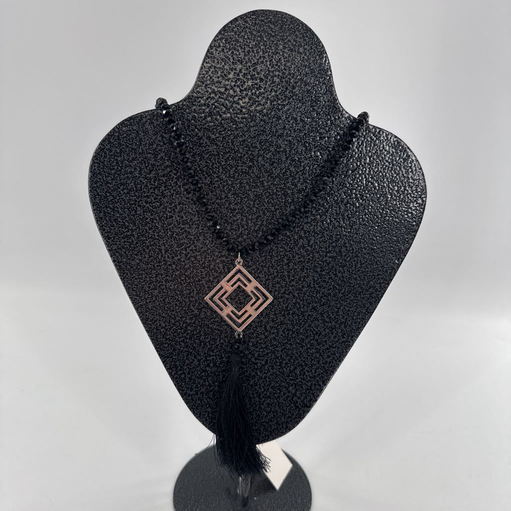 R40 20" beaded tassel necklace
