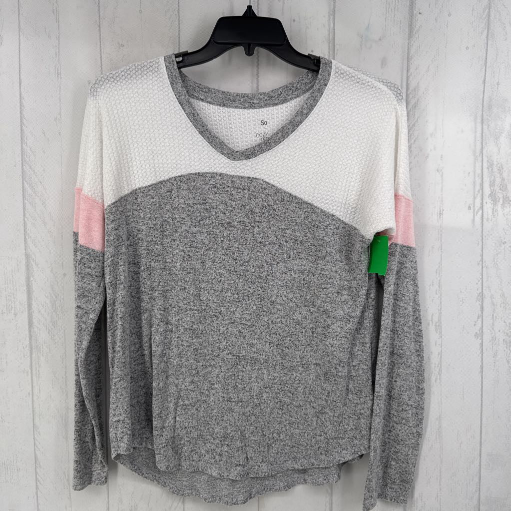 L colorblock v-neck l/s top
