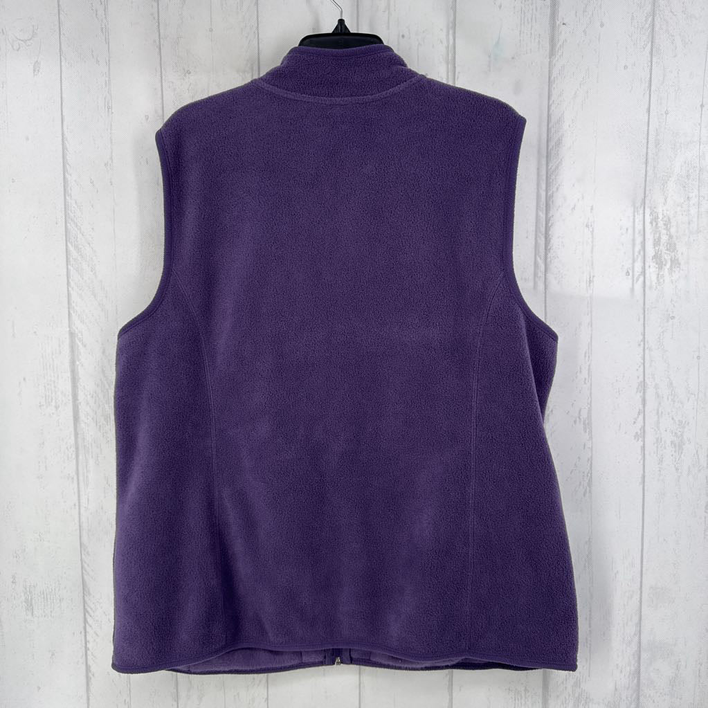 1X fleece zip-up vest