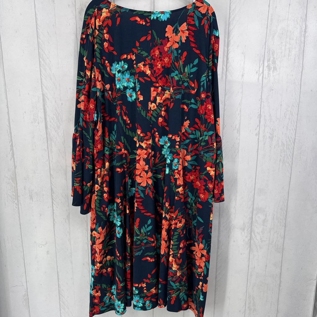 4X flo print v-neck l/s dress