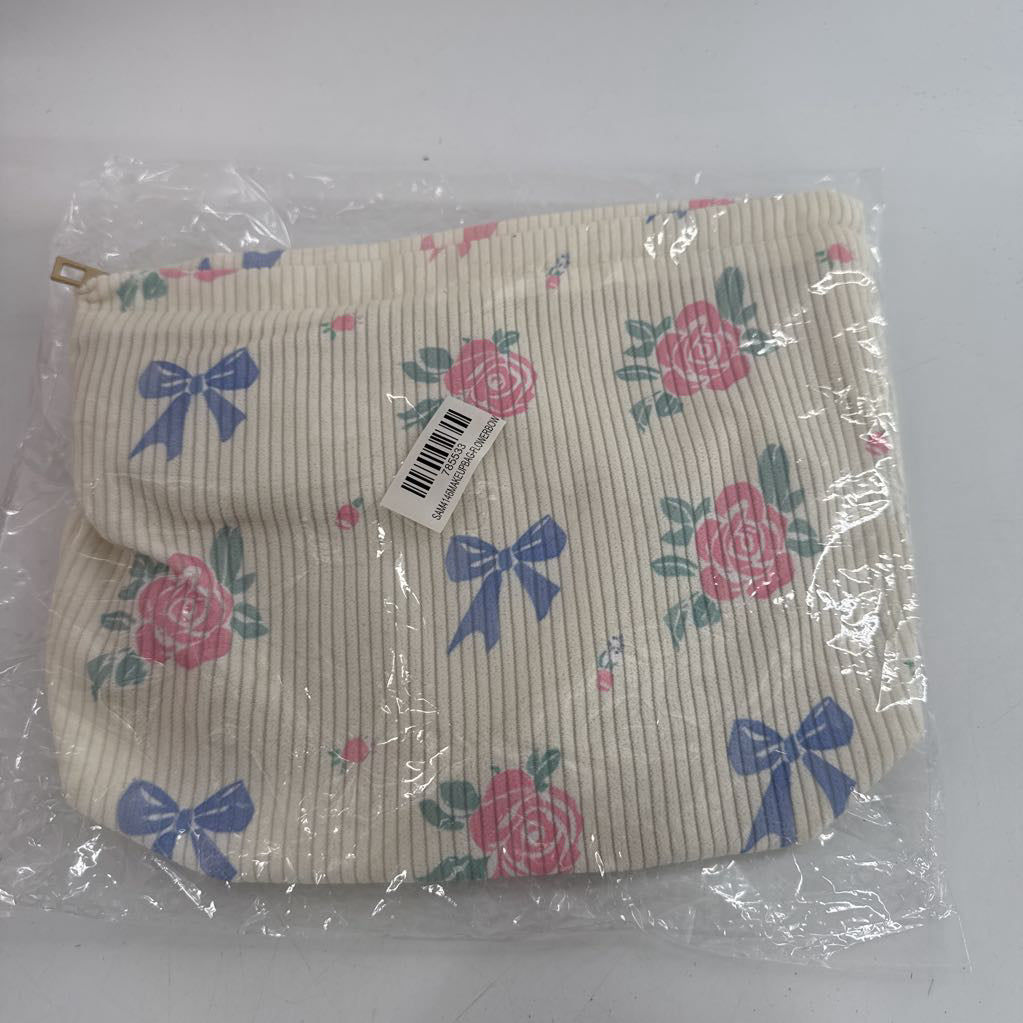 cosmetic bag-bows & flowers
