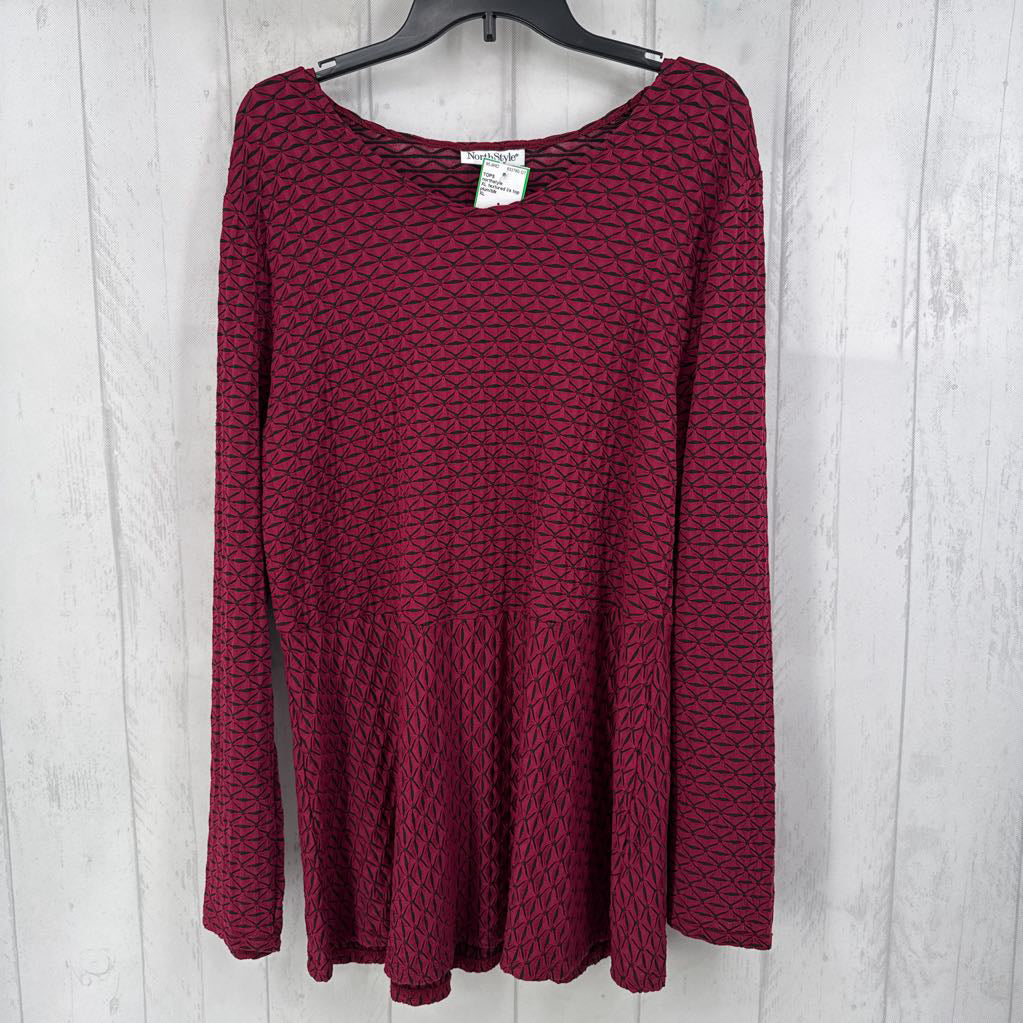 XL textured l/s top