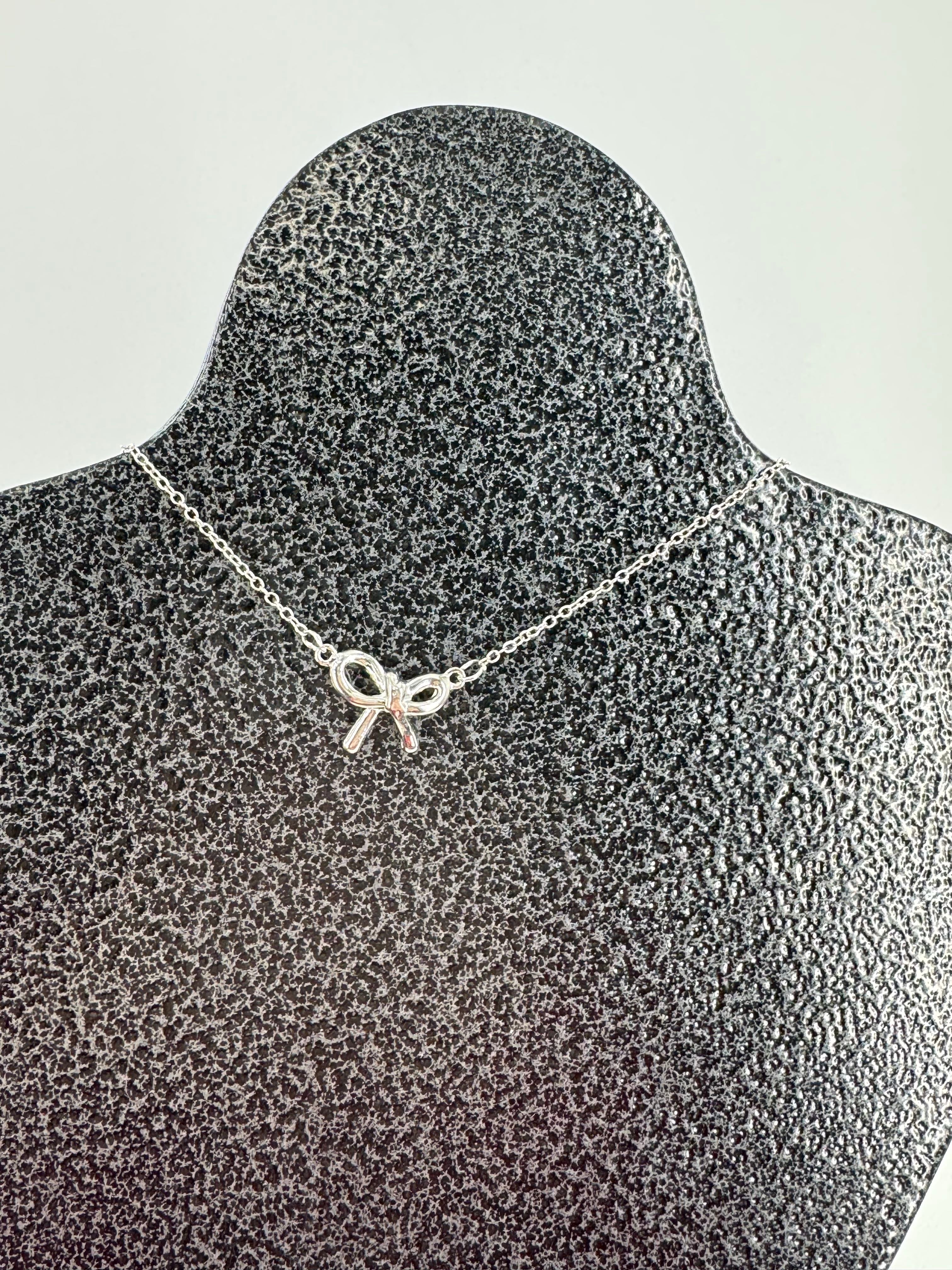 silv bow necklace & earring set