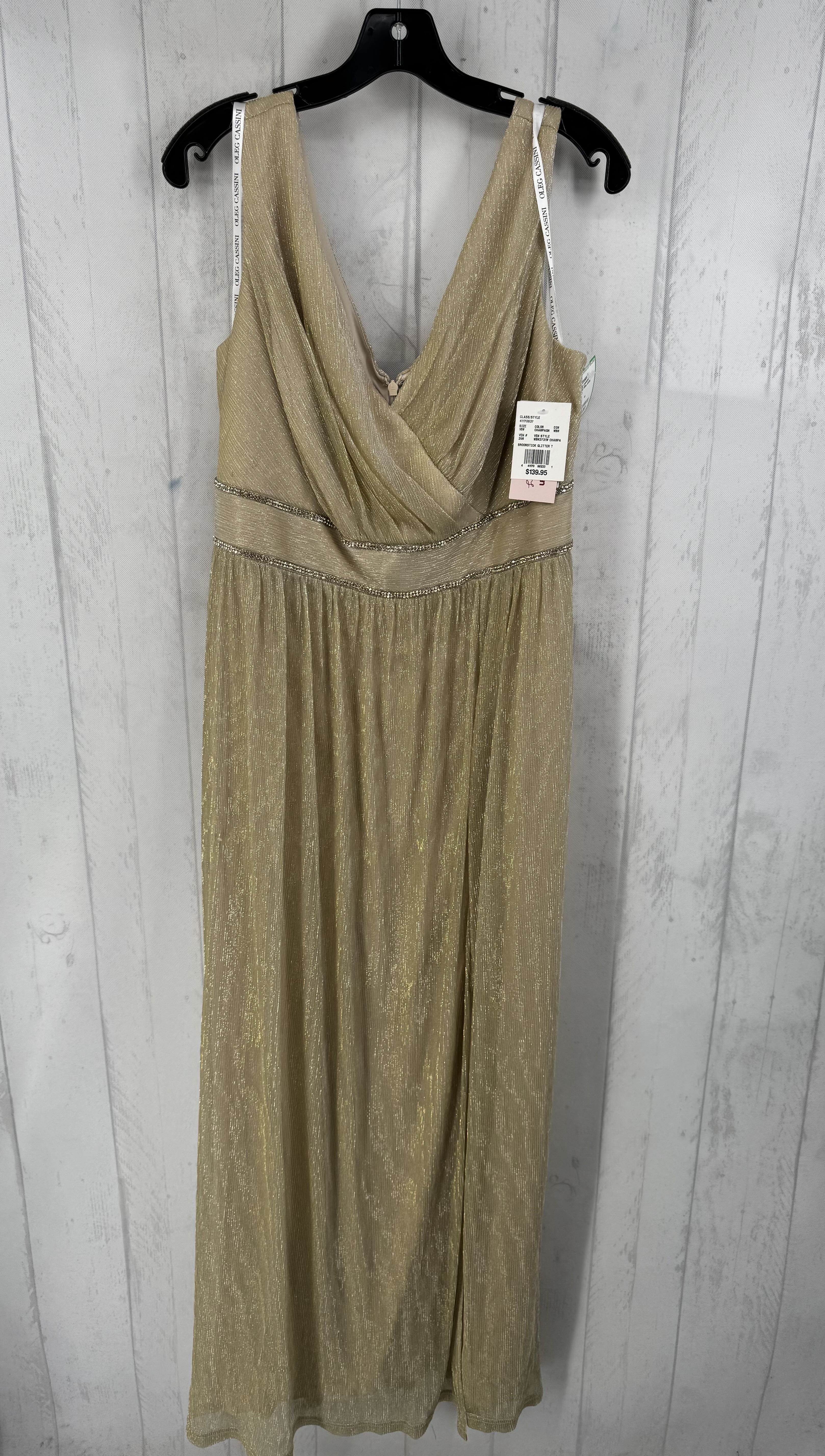 R140 16w slvls glitter maxi holiday dress