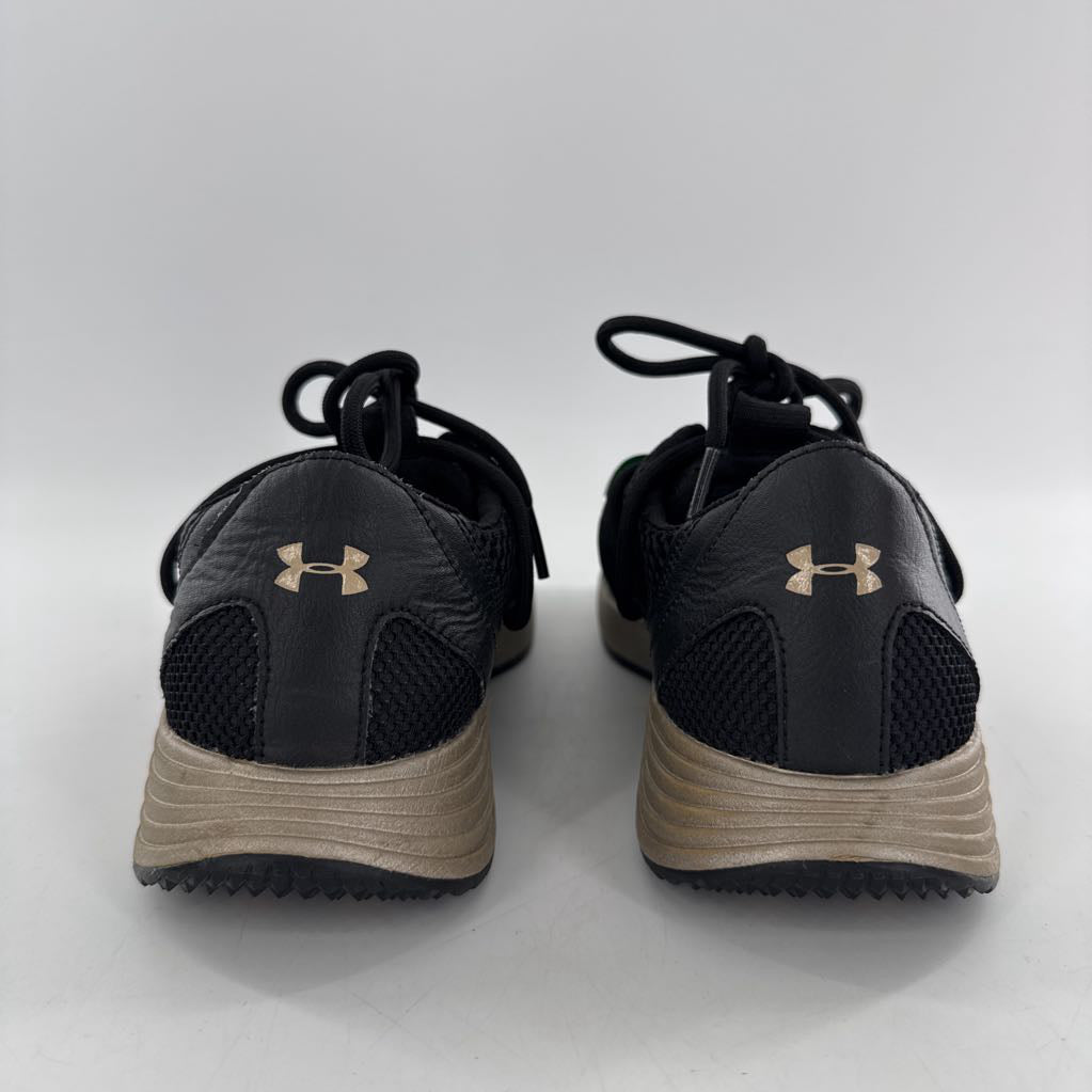 8 mesh lace-up sneaker