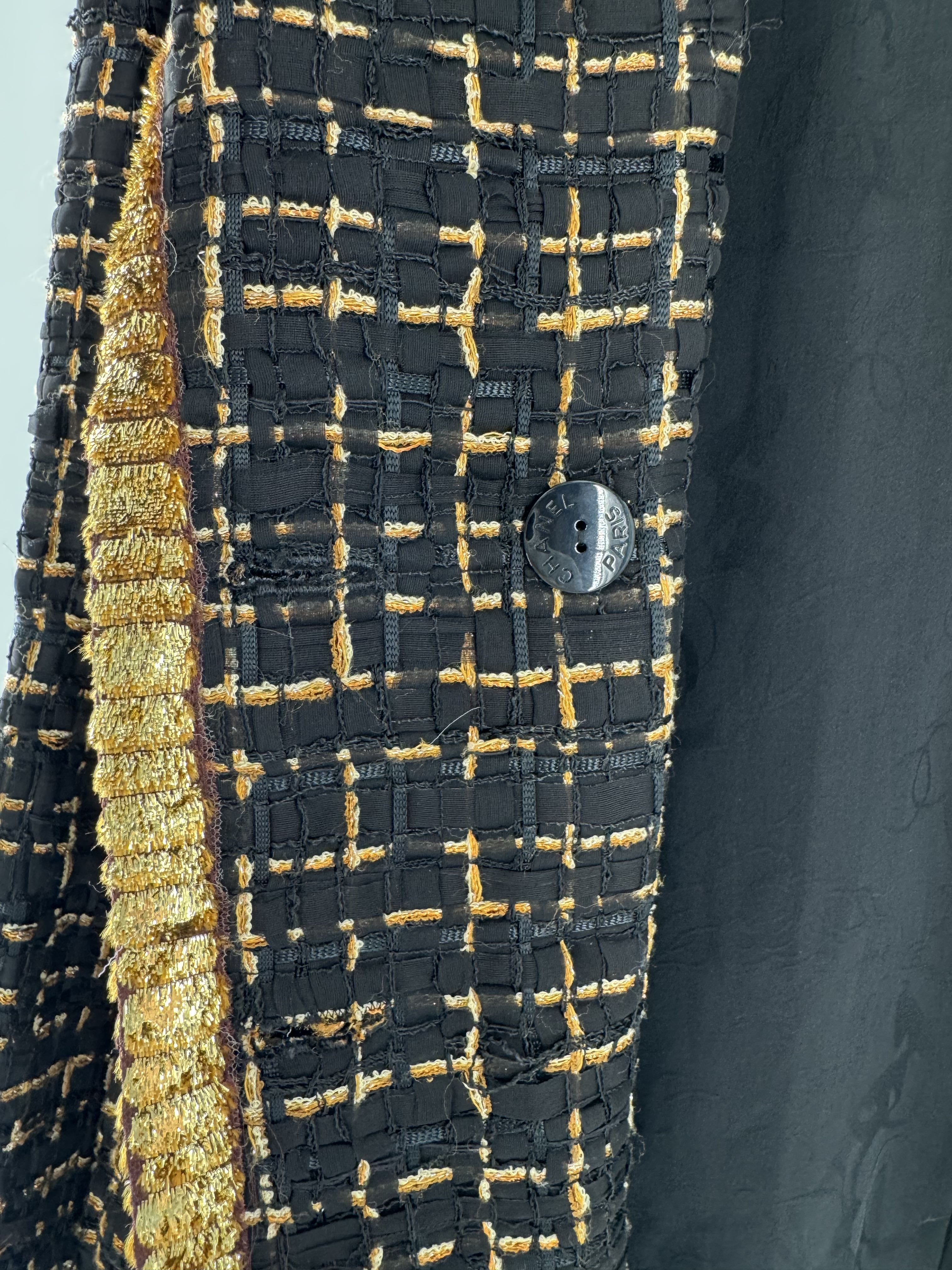 46 tweed l/s button blazer w/ gold trim