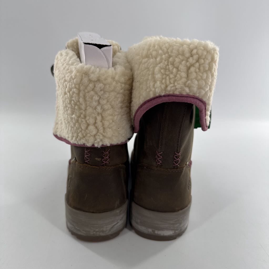 7 sherpa line lace up boots