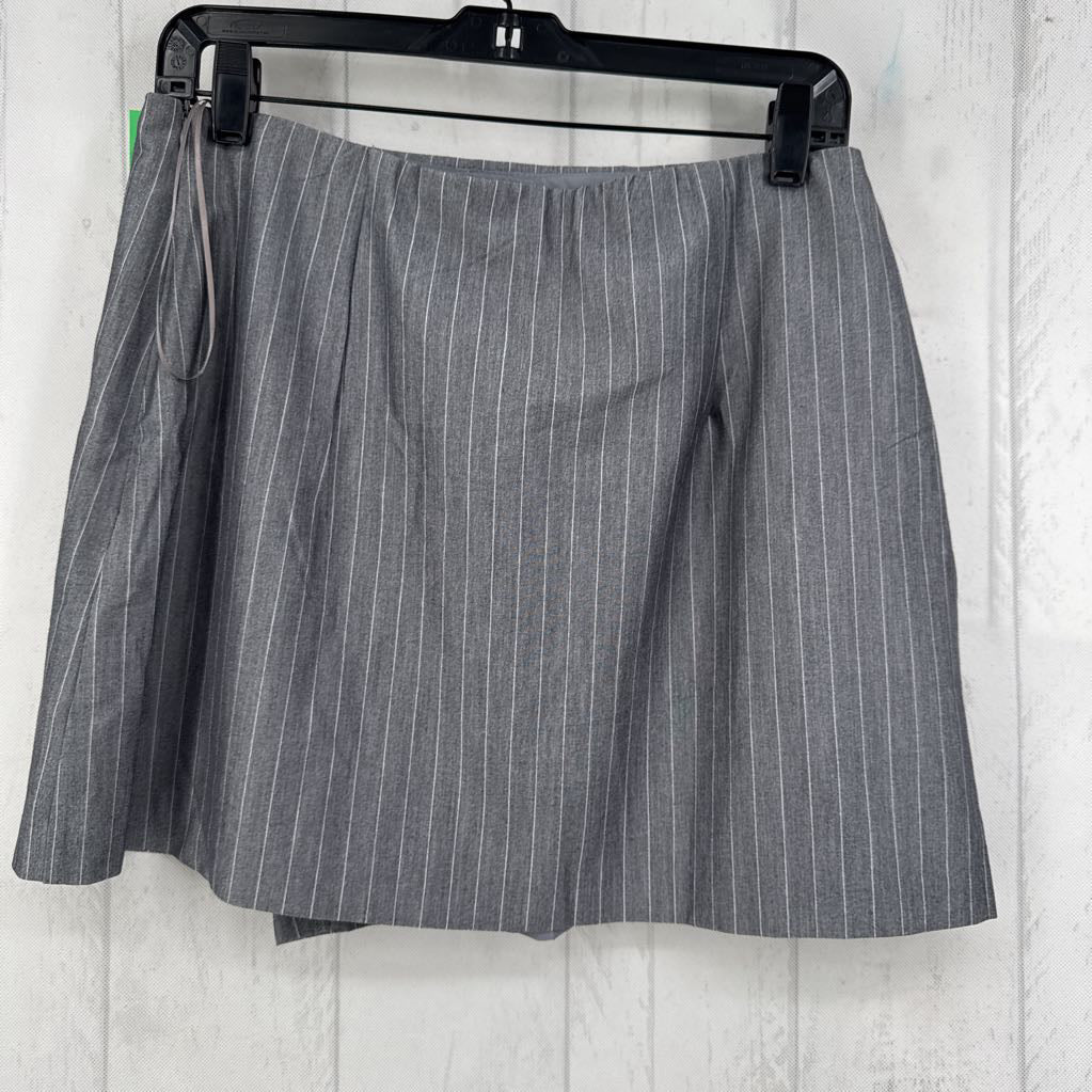 L pinstripe skort