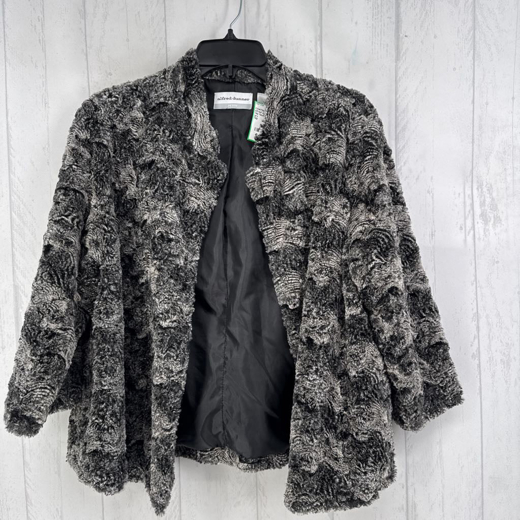 14p faux fur coat