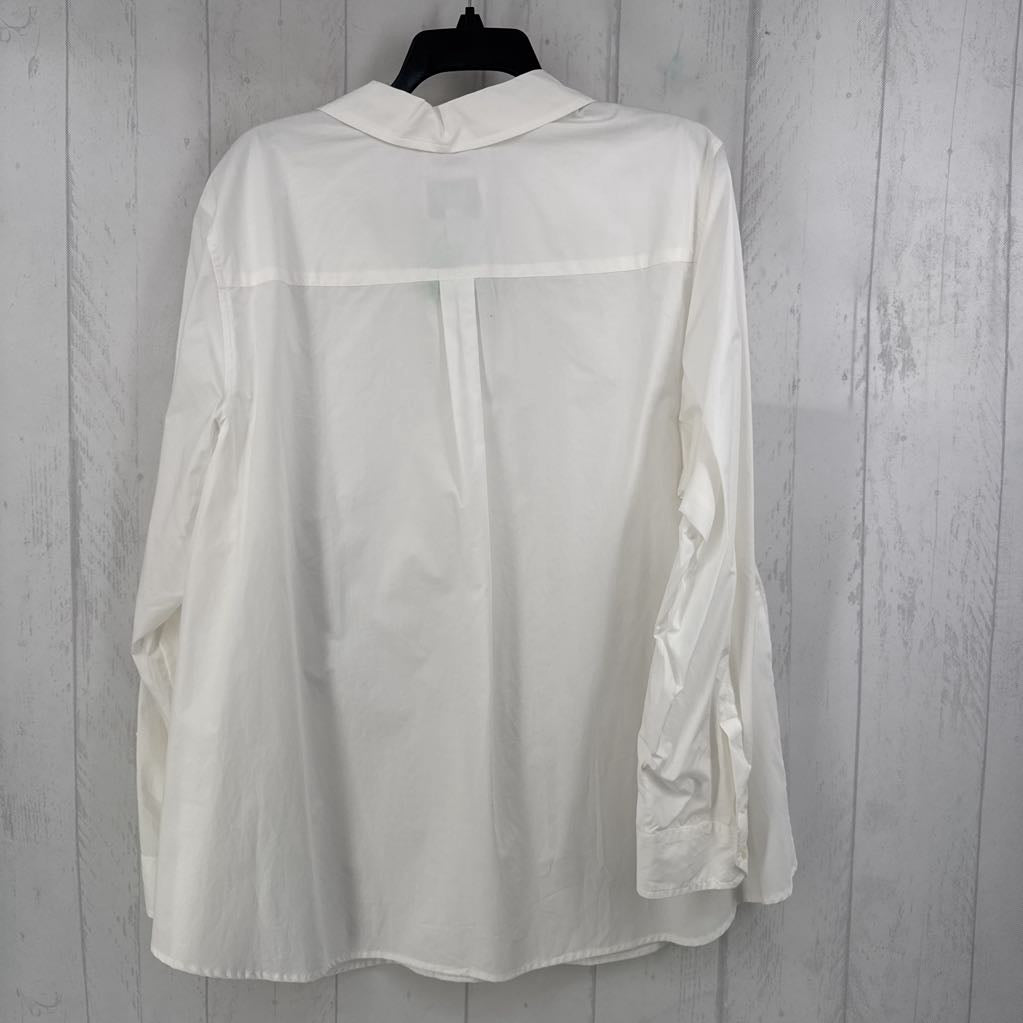 R32 22W relaxed fit button down l/s top