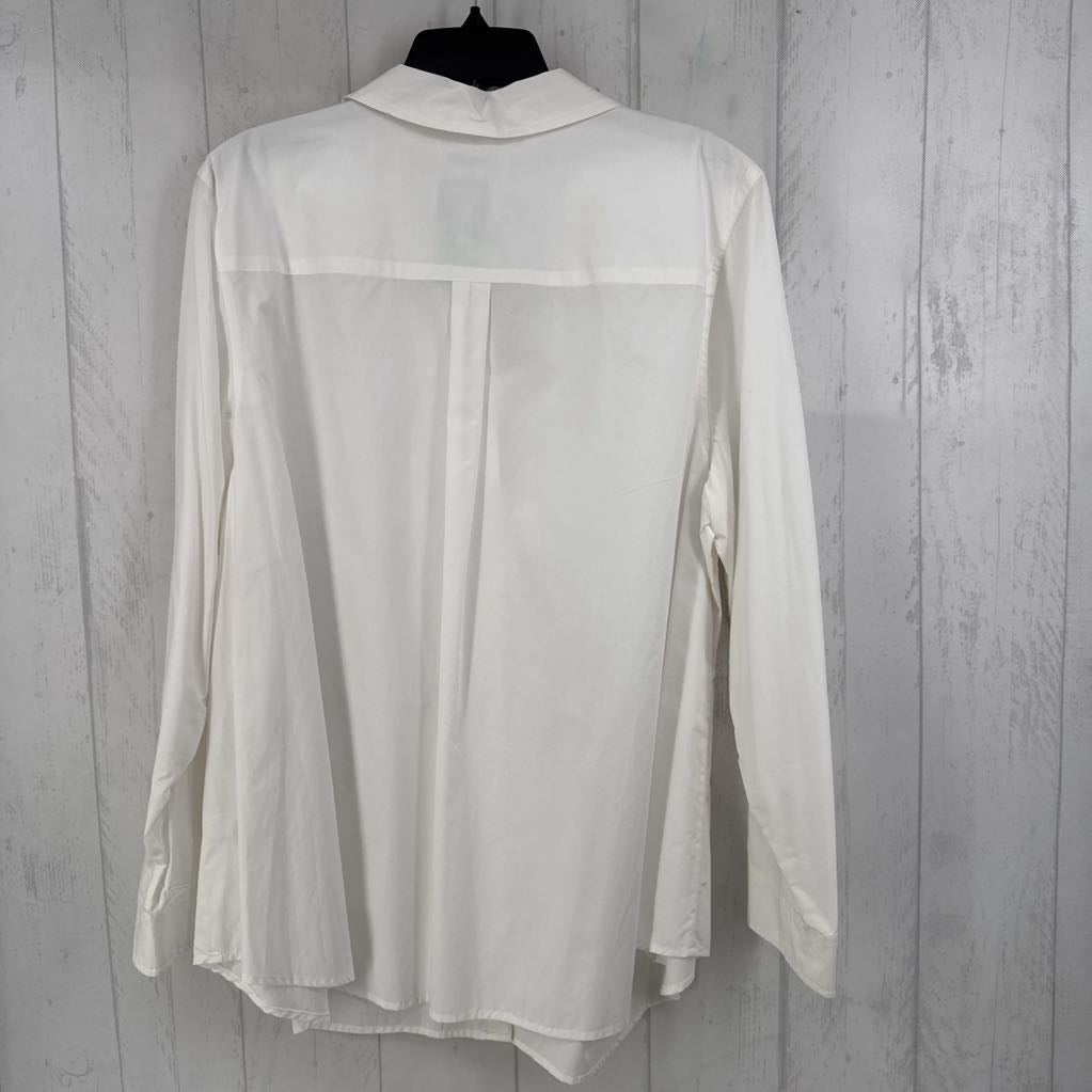 R32 22W relaxed fit button down l/s top