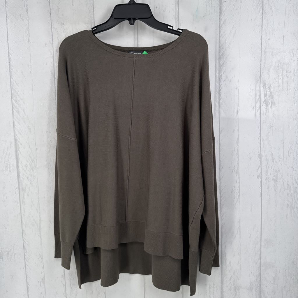R25 XL drop shoulder l/s top