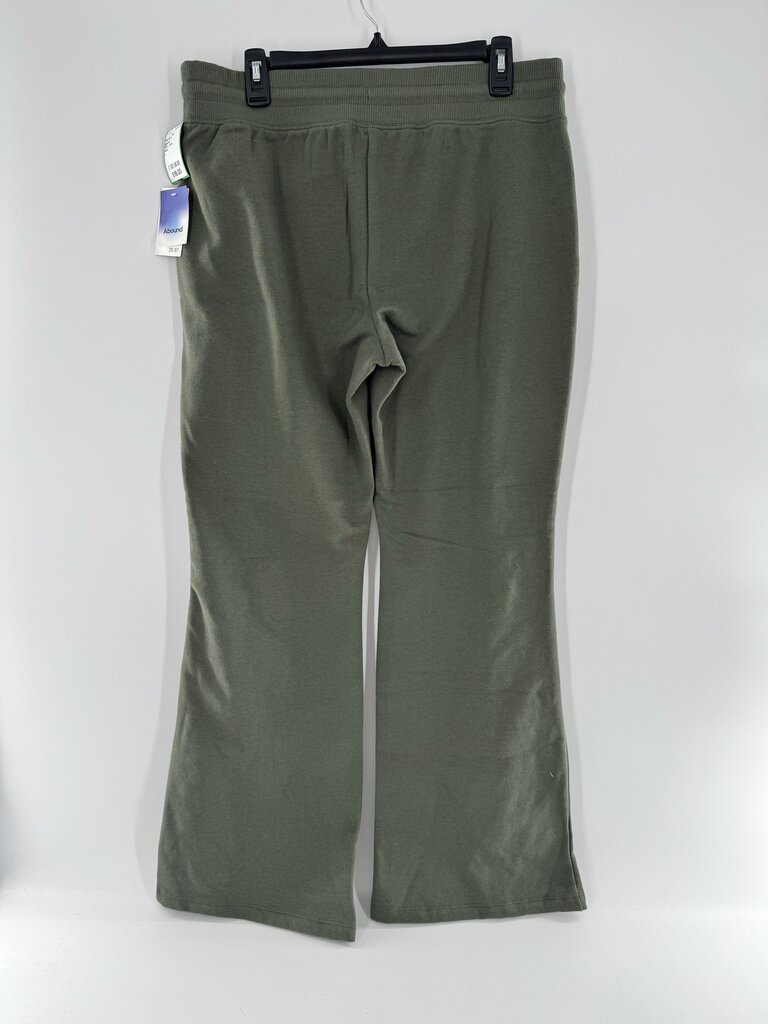 R30 L flare sweatpants