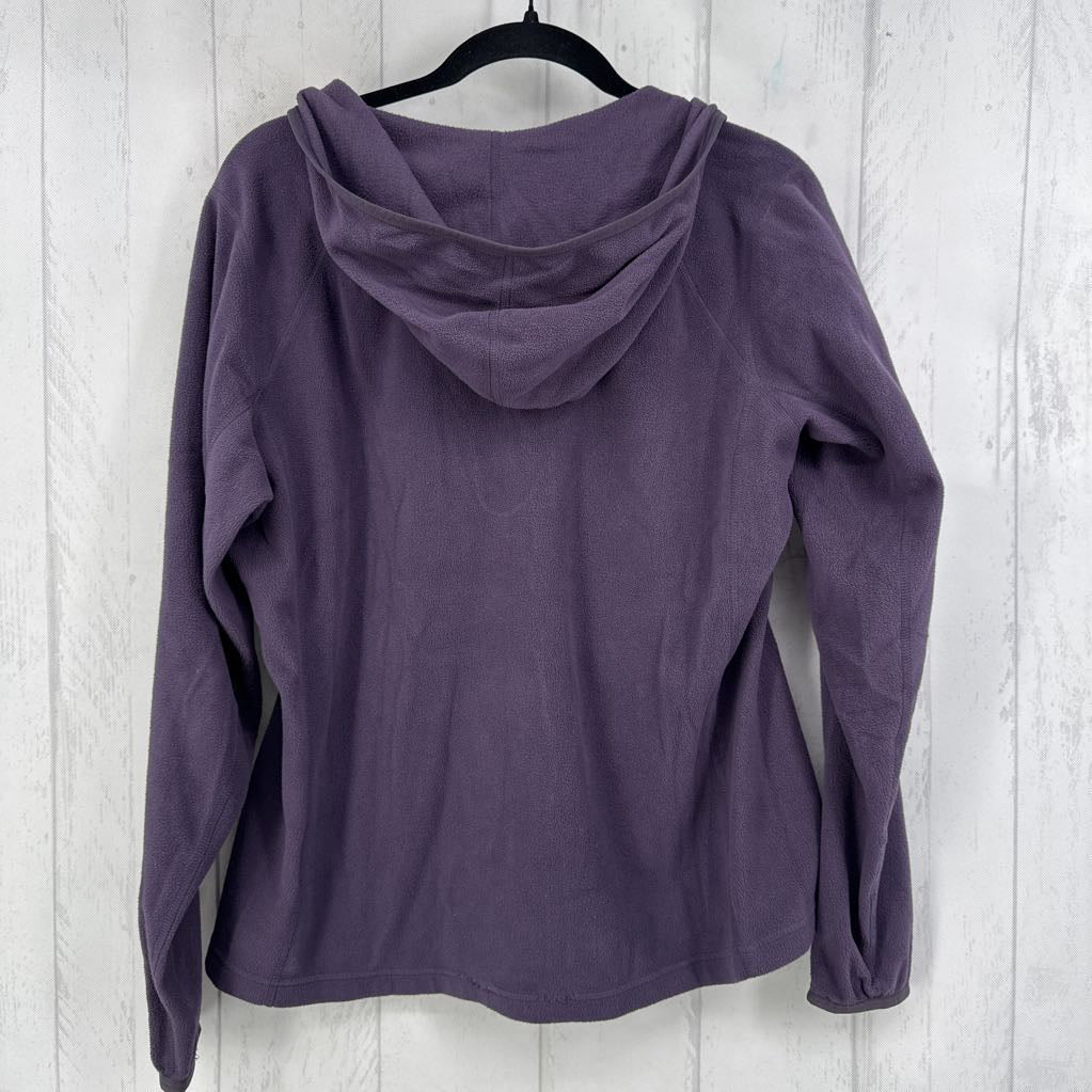 L zip-up fleece jacket